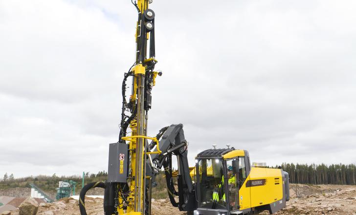 Atlas Copco’s FlexiROC T45 drill rig with folding boom Atlas Copco FlexiROC T45 drill