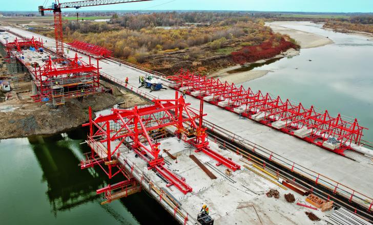 PERI’s successful VARIOKIT formwork as cantilever equipment will be showcased at bauma PERI’s VARIOKIT engineering construction kit