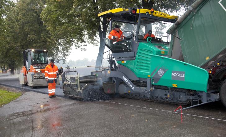 German paver specialist Vögele is introducing a new range of asphalt pavers Voegele_V_1062_080