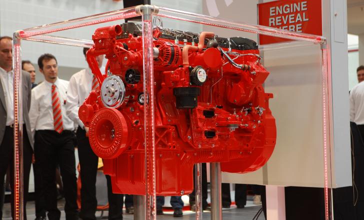 Without cooled EGR, the QSM12 benefits from simpler architecture and requires a much smaller cooling package than the QSM11 it replaces. Bauma 2013 Daily cummins engine Qsm12