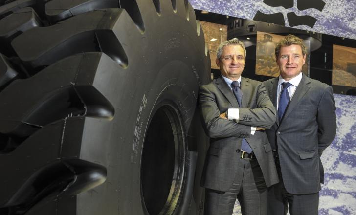 Octavian Velcan, Goodyear’s managing director OTR EMEA and George Rietbergen, vice president commercial tyres EMEA, with the new RT-5D tyre bauma 2013 Daily Goodyear wheeled loader tyre