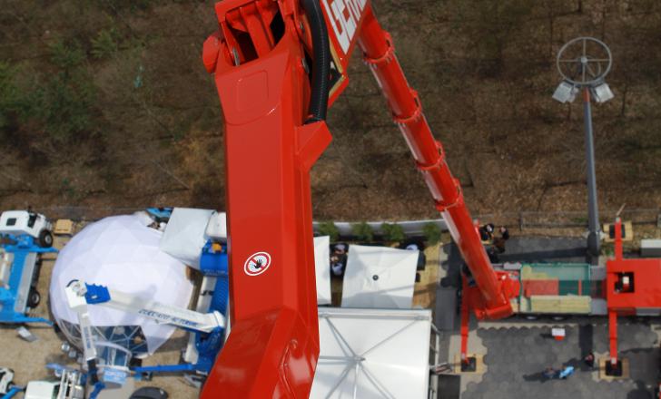 New 90 meter work platform lifts the bar for Palfinger 90m work platform from Palfinger