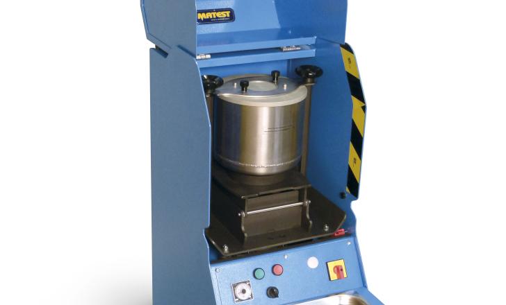 Matest’s Asphalt Splitter will save labour in the laboratory. Matest’s Asphalt Splitter