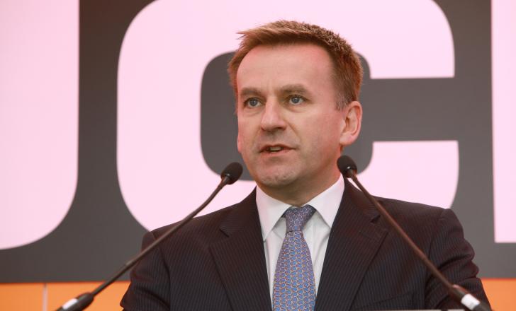 JCB CEO Graeme Macdonald has highlighted JCB’s North American impressive sales resurgence since 2010 JCB CEO Graeme Macdonald